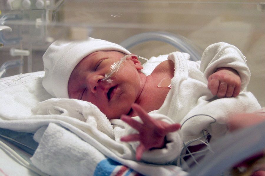 https://9thang10ngay.net/uploads/premature_birth_feelingsnarrow_99df745de3.jpg